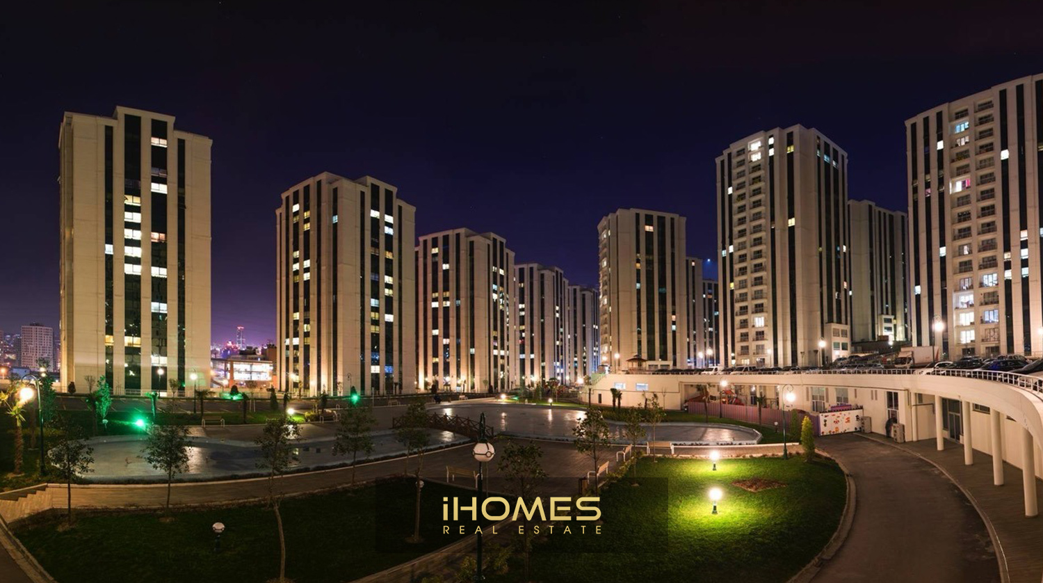 Istanbul Prestij Park illuminated at night