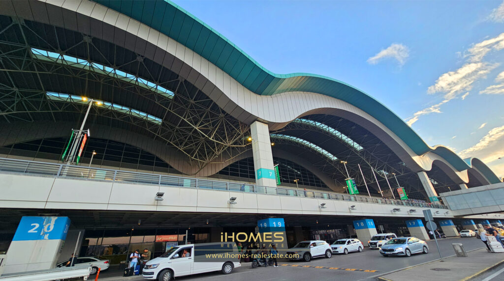 ورودی فرودگاه صبیحا در بخش آسیایی استانبول