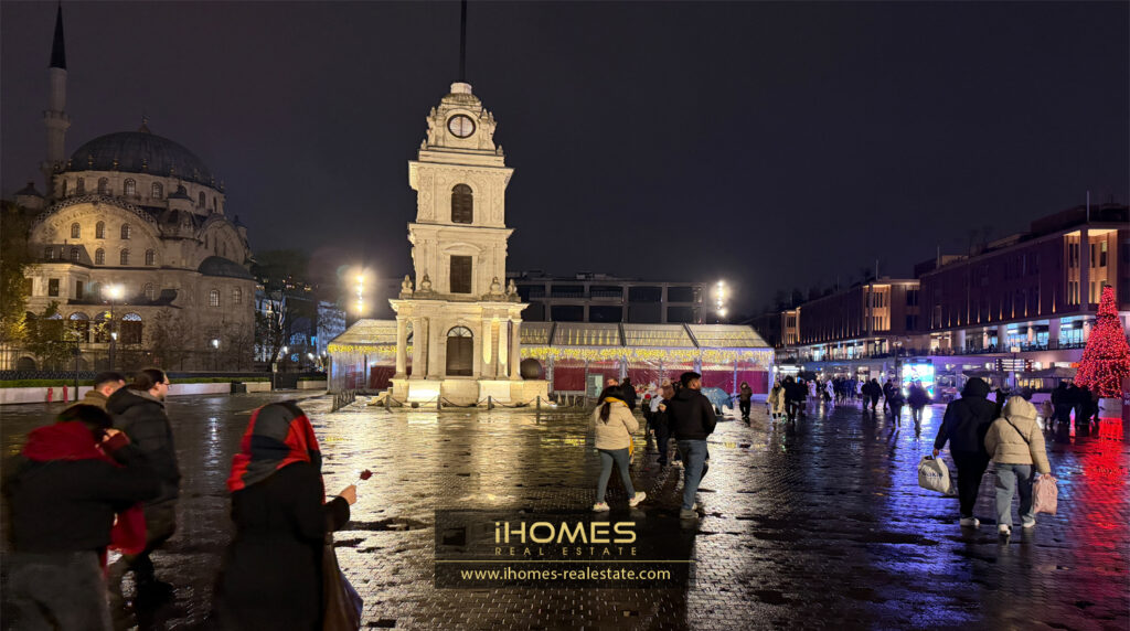 میدان برج ساعت در گالاتاپورت استانبول